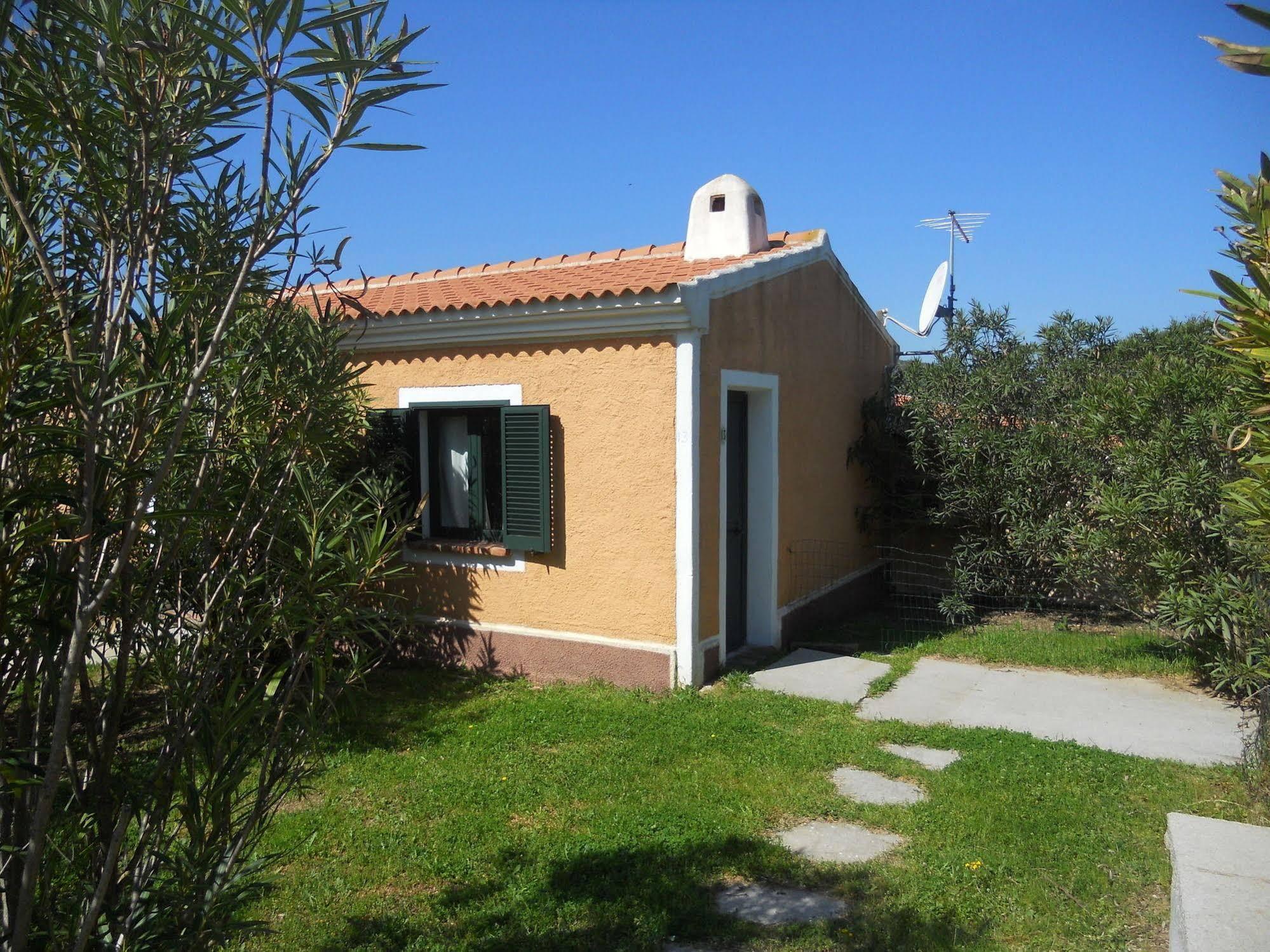 Borgo Di Campagna Hotel Porto San Paolo  Exterior photo